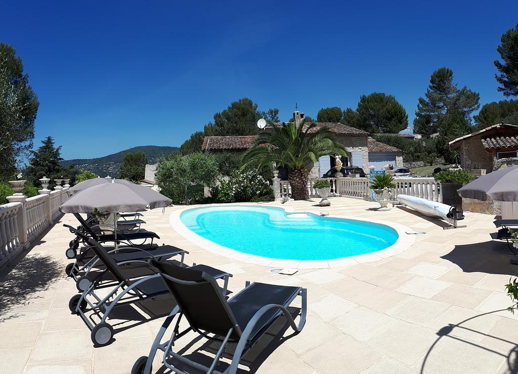 Gite Les Pins Peymeinade Extérieur photo